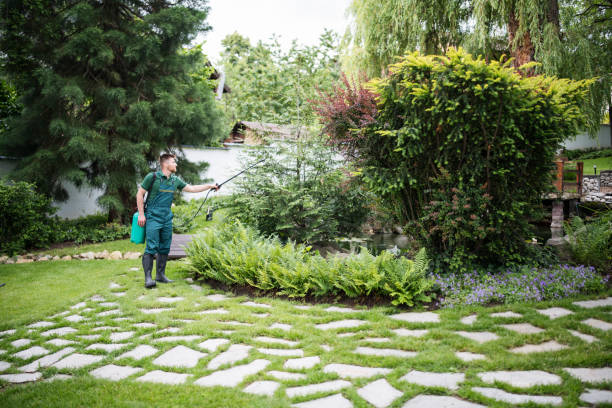 Best Commercial Pest Control Services  in Alturas, FL